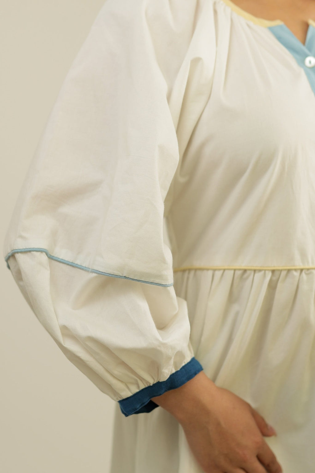 White Dress Colorful Edges -Details- Tzipor