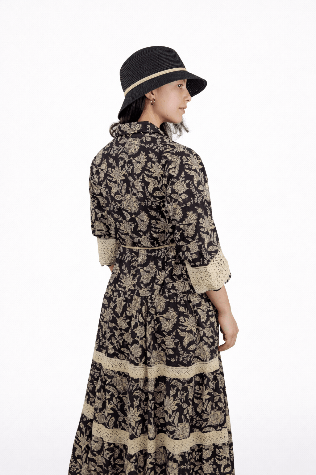 Cream Petals - Tzipor