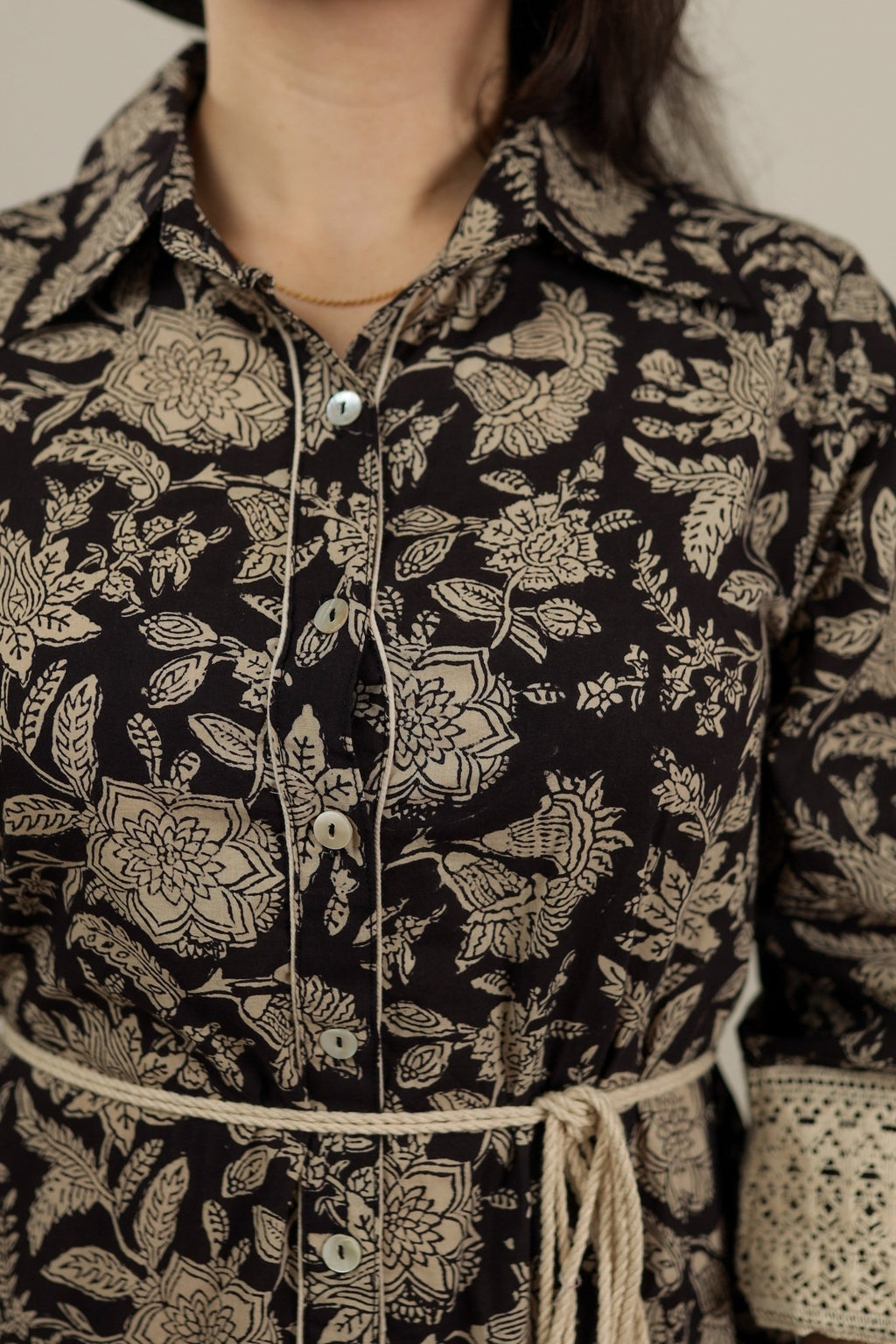 Elegant Black and Beige Dress Cream Petals -Details- Tzipor