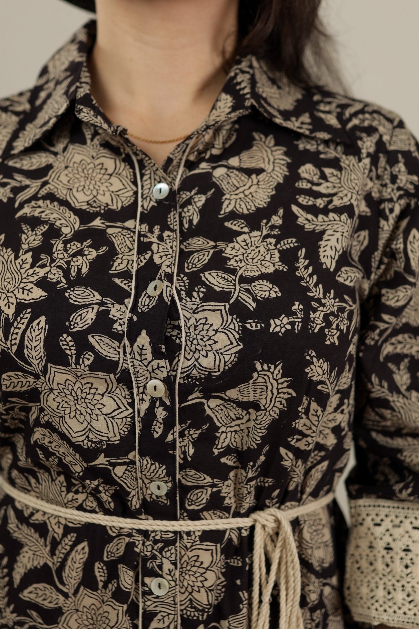 Elegant Black and Beige Dress Cream Petals -Details- Tzipor